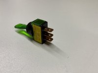 Vypínač páčkový s osvitem - zelený - 024150